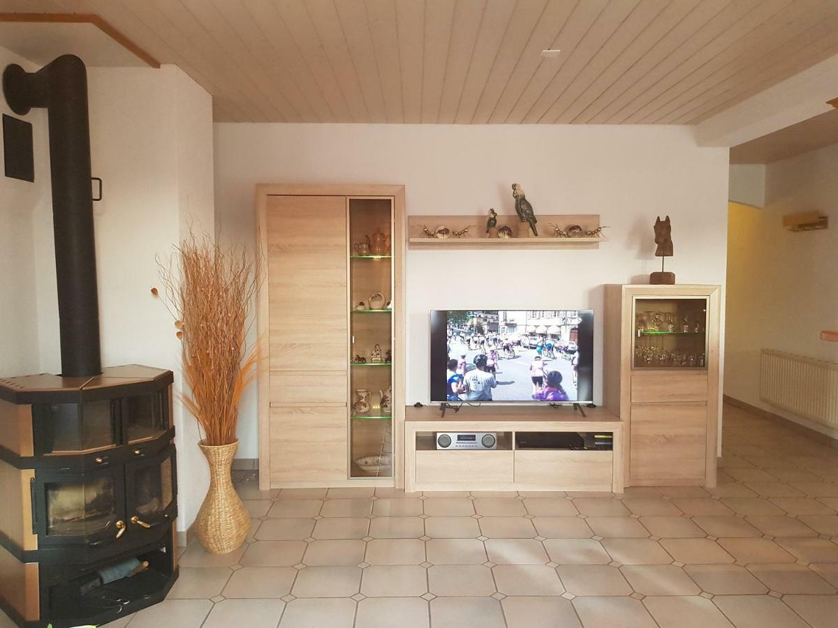 Apartement-Gîte rural à 3 km de Delémont Courcelon Bagian luar foto